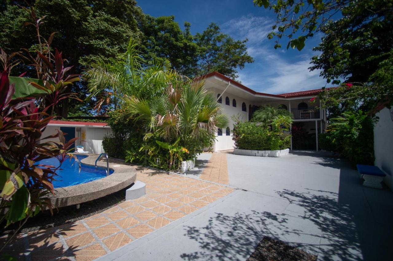 Bed and Breakfast La Perlita Jacó Exterior foto