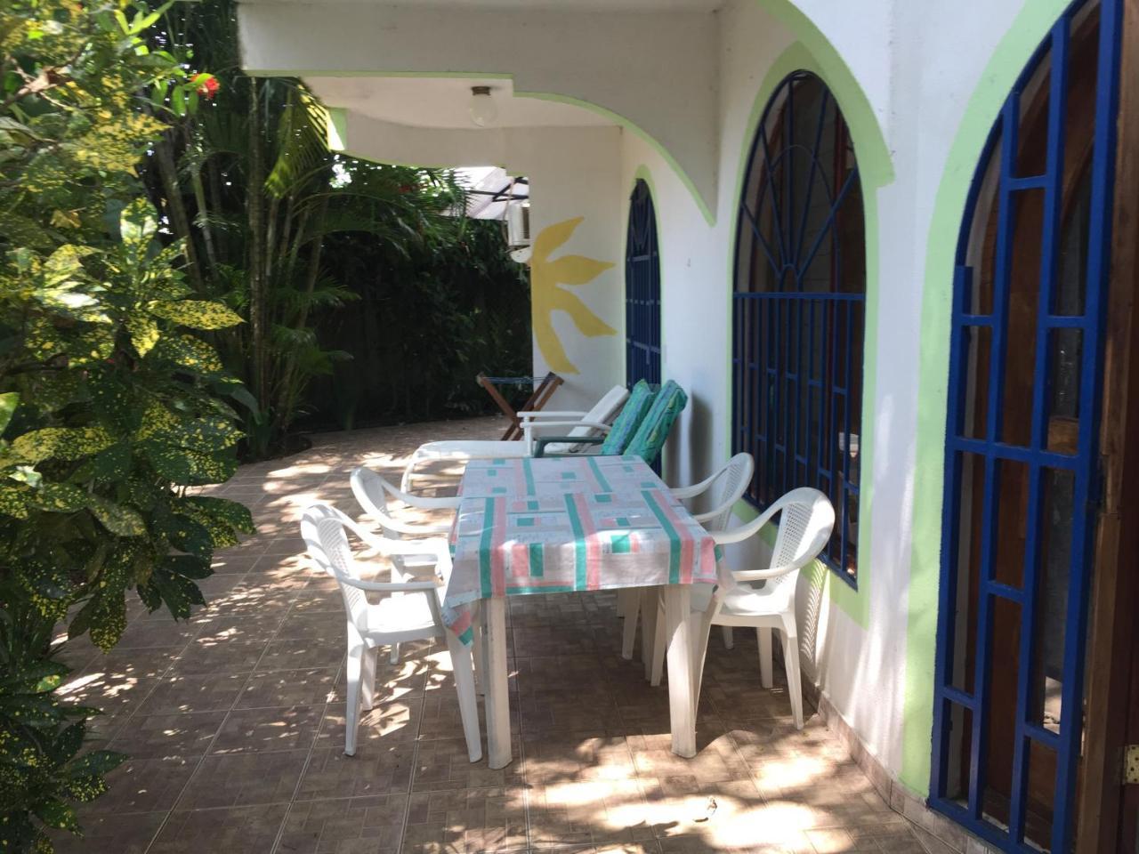 Bed and Breakfast La Perlita Jacó Exterior foto
